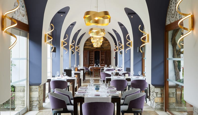 Eagles Villas-Kamares Gourmet Restaurant interior_18055